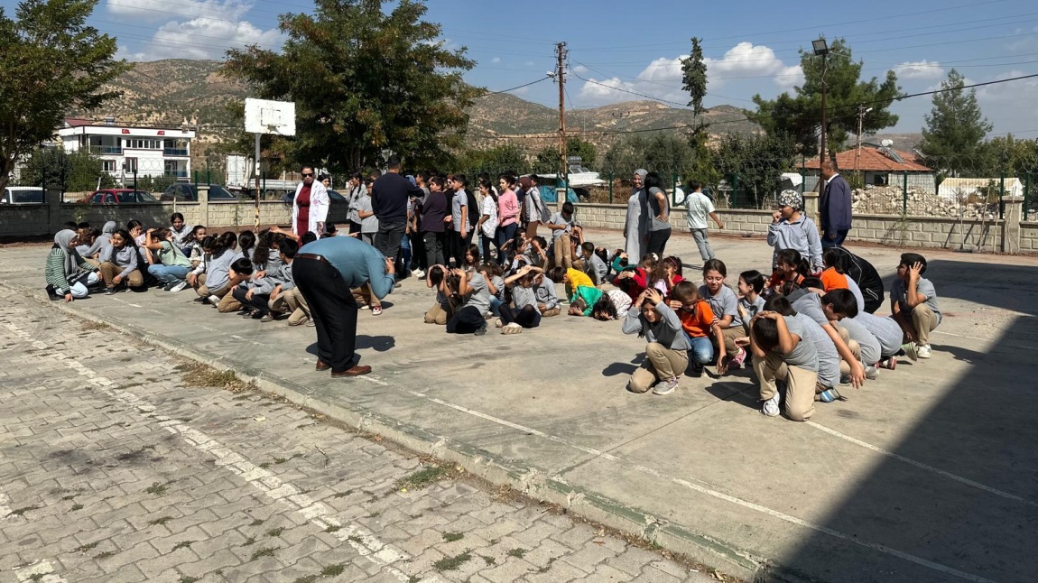 Deprem Tatbikatı